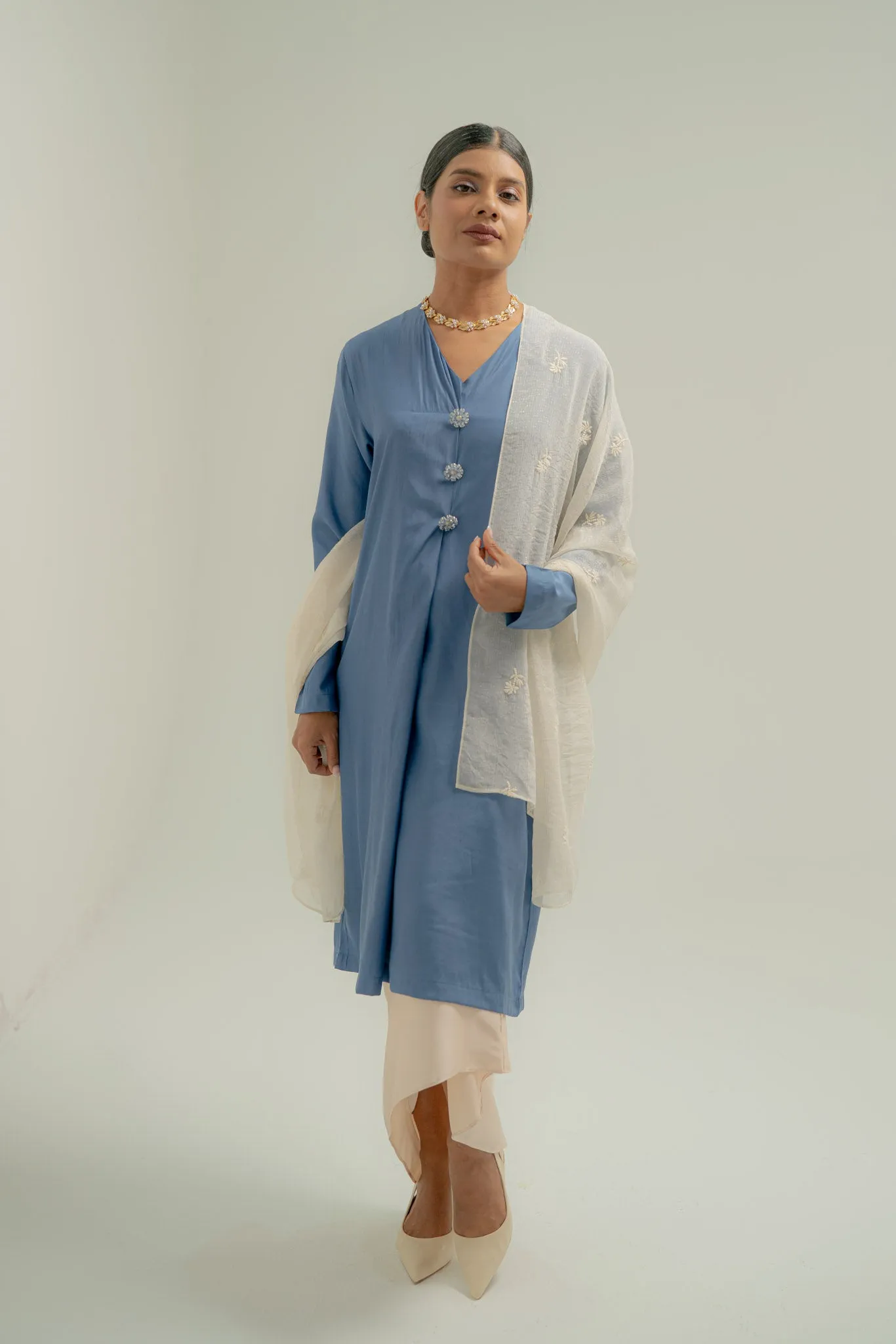 Selendang in Cream